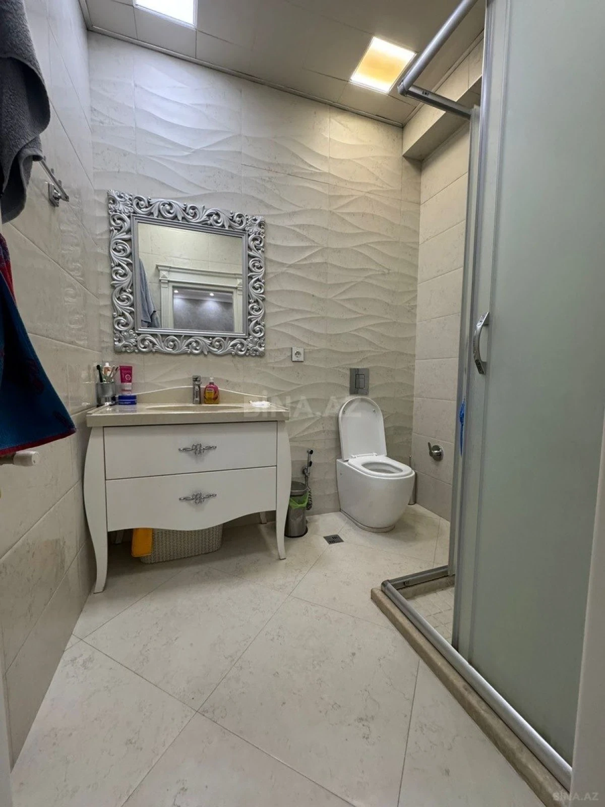 Satılır 3 otaqlı mənzil 110 m²