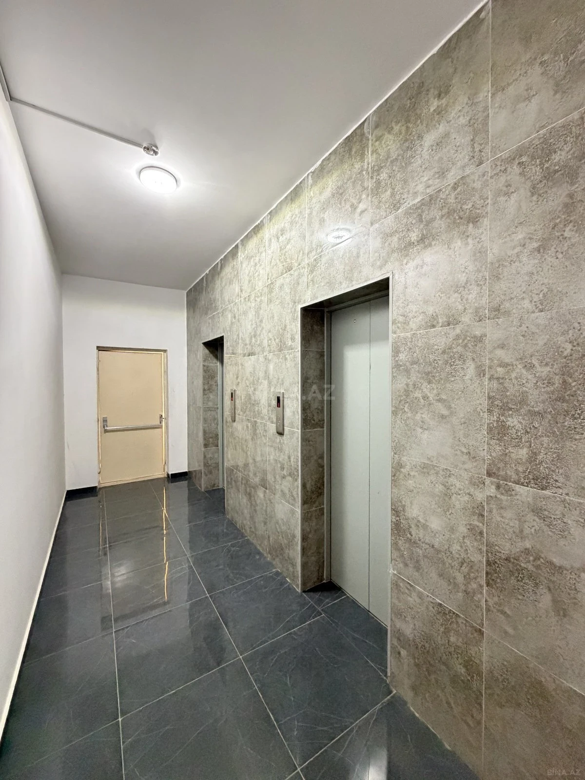 Satılır 2 otaqlı mənzil 53 m²