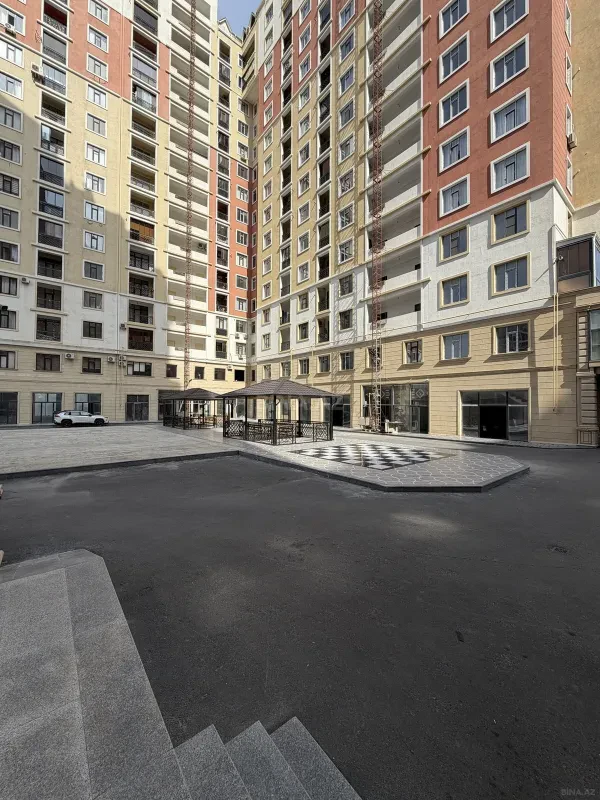 Satılır 2 otaqlı mənzil 53 m²