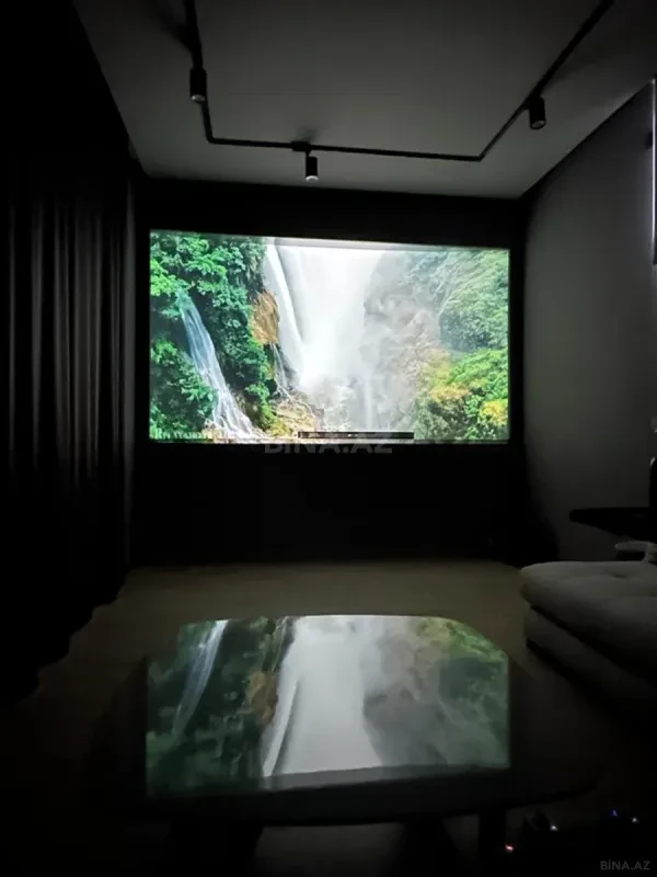 Kirayə verilir 10 otaqlı həyət evi 550 m²