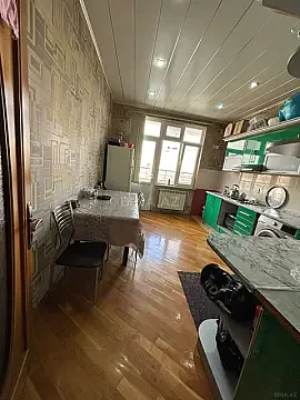 Satılır 2 otaqlı mənzil 90 m²