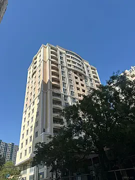 Satılır 3 otaqlı mənzil 126 m² — Bakı 3 otaq 126.00 m²
