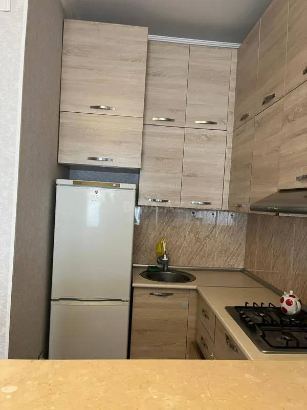 Kirayə verilir 2 otaqlı mənzil 50 m²