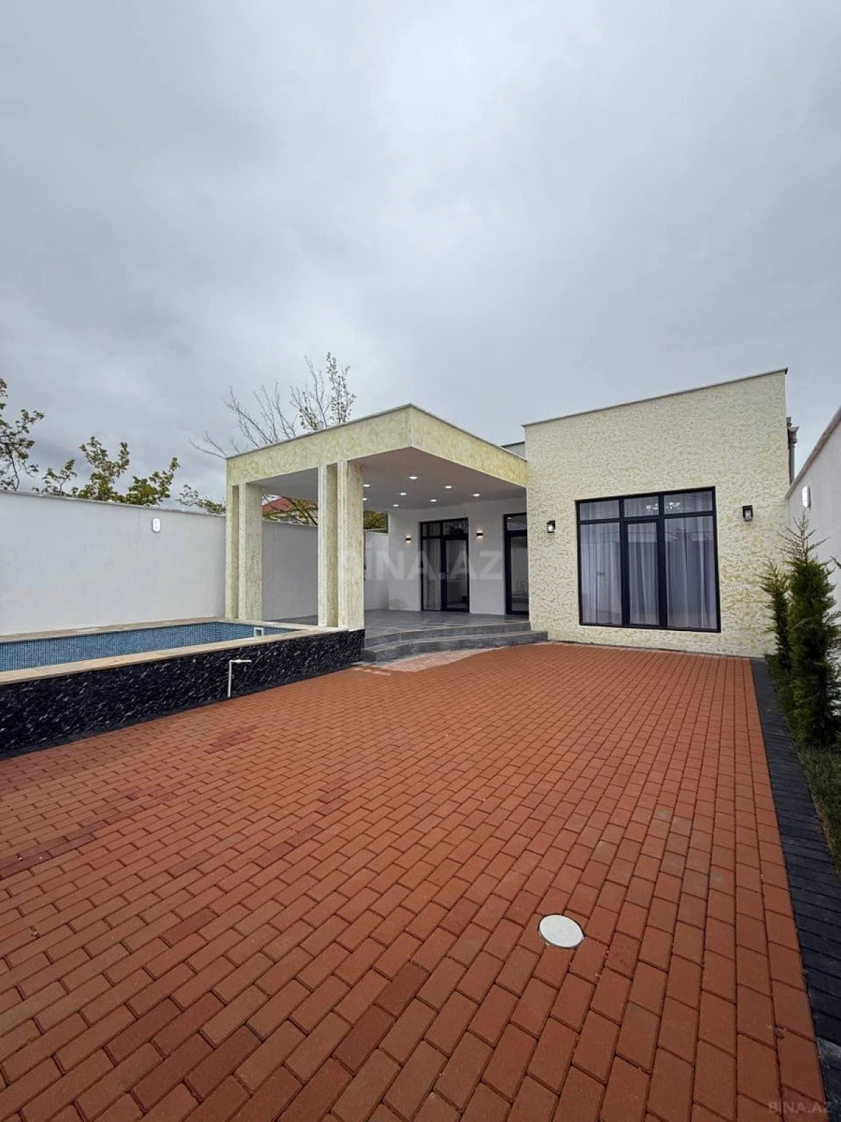 Satılır 3 otaqlı həyət evi 150 m²