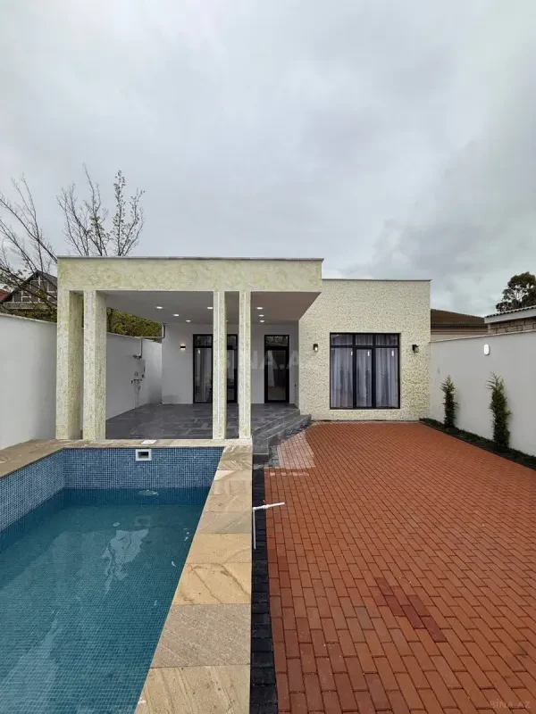 Satılır 3 otaqlı həyət evi 150 m²