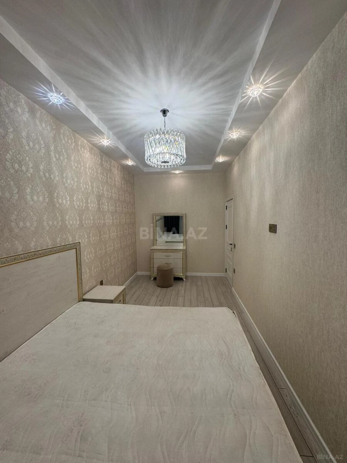 Satılır 3 otaqlı mənzil 88 m²