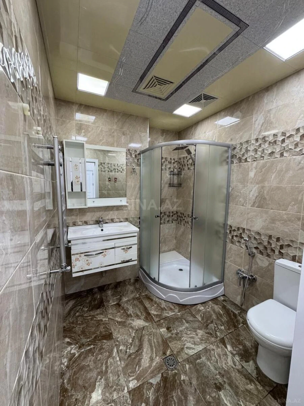 Satılır 3 otaqlı mənzil 88 m²
