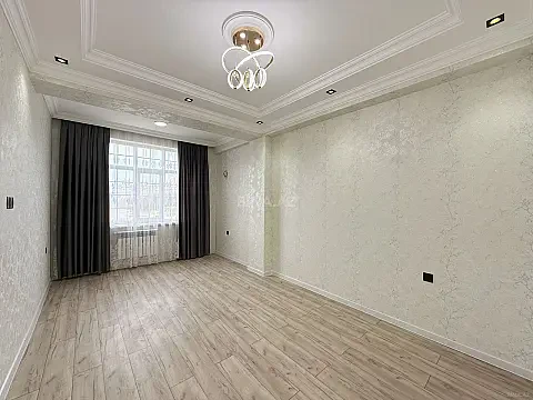 Satılır 3 otaqlı mənzil 110 m²