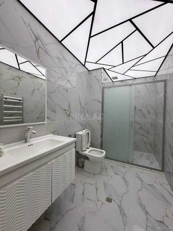 Satılır 3 otaqlı mənzil 110 m²