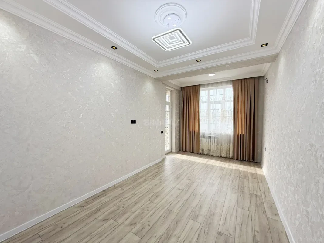 Satılır 3 otaqlı mənzil 110 m²