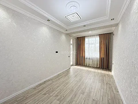 Satılır 3 otaqlı mənzil 110 m²