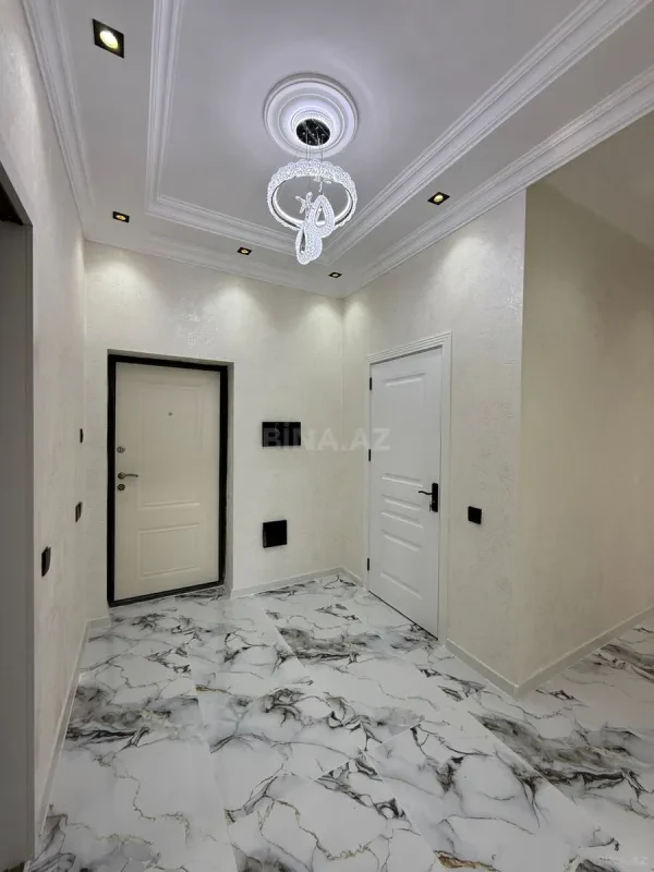 Satılır 3 otaqlı mənzil 110 m²