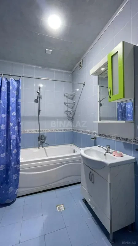 Kirayə verilir 3 otaqlı mənzil 130 m²