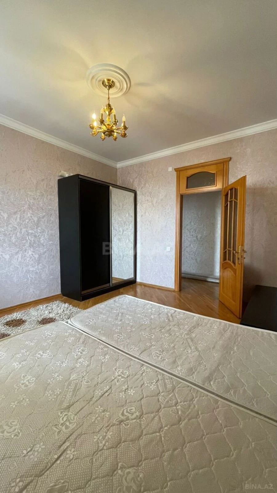 Kirayə verilir 3 otaqlı mənzil 130 m²