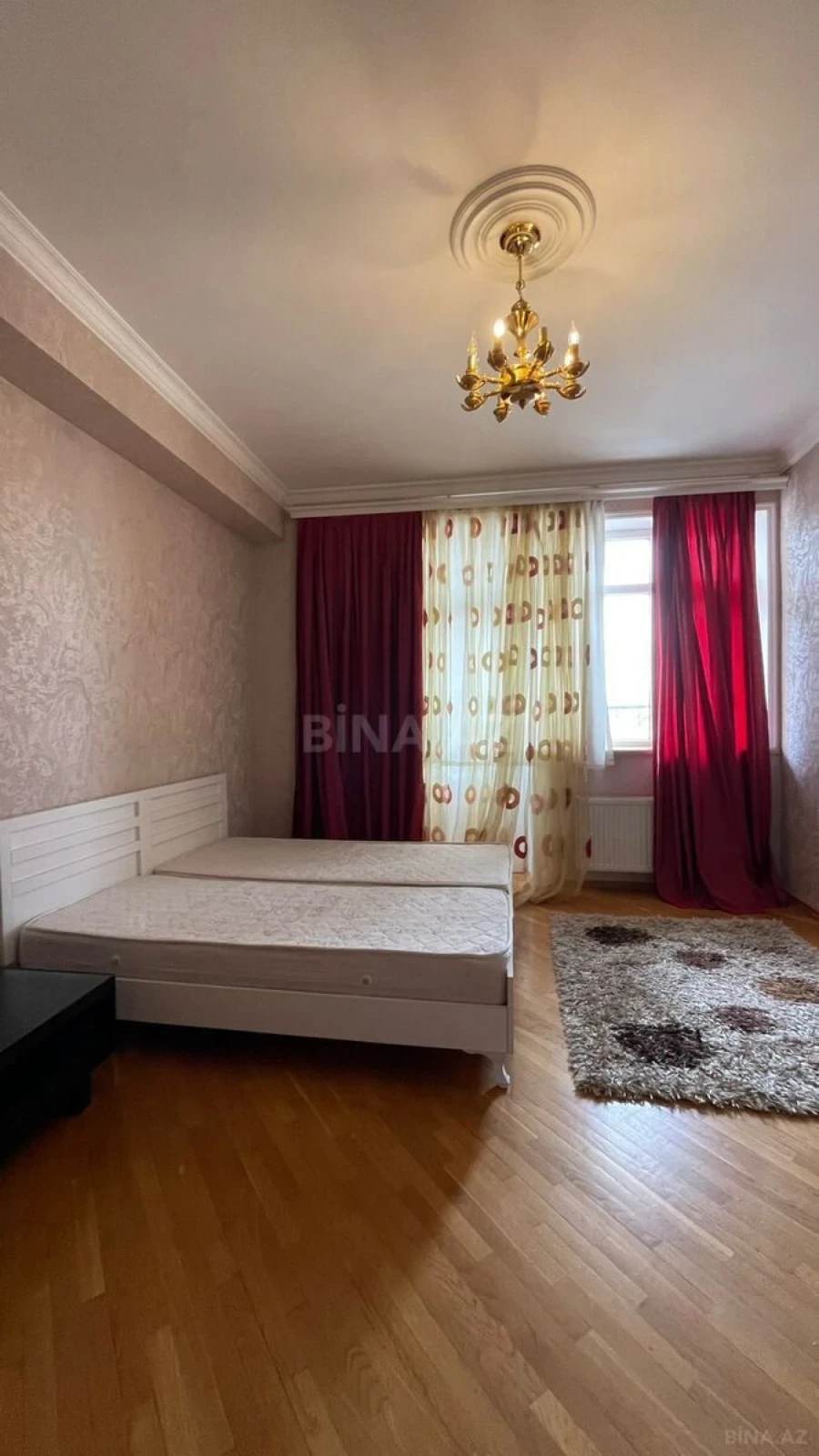 Kirayə verilir 3 otaqlı mənzil 130 m²