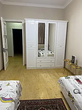 Kirayə verilir 4 otaqlı həyət evi 140 m²