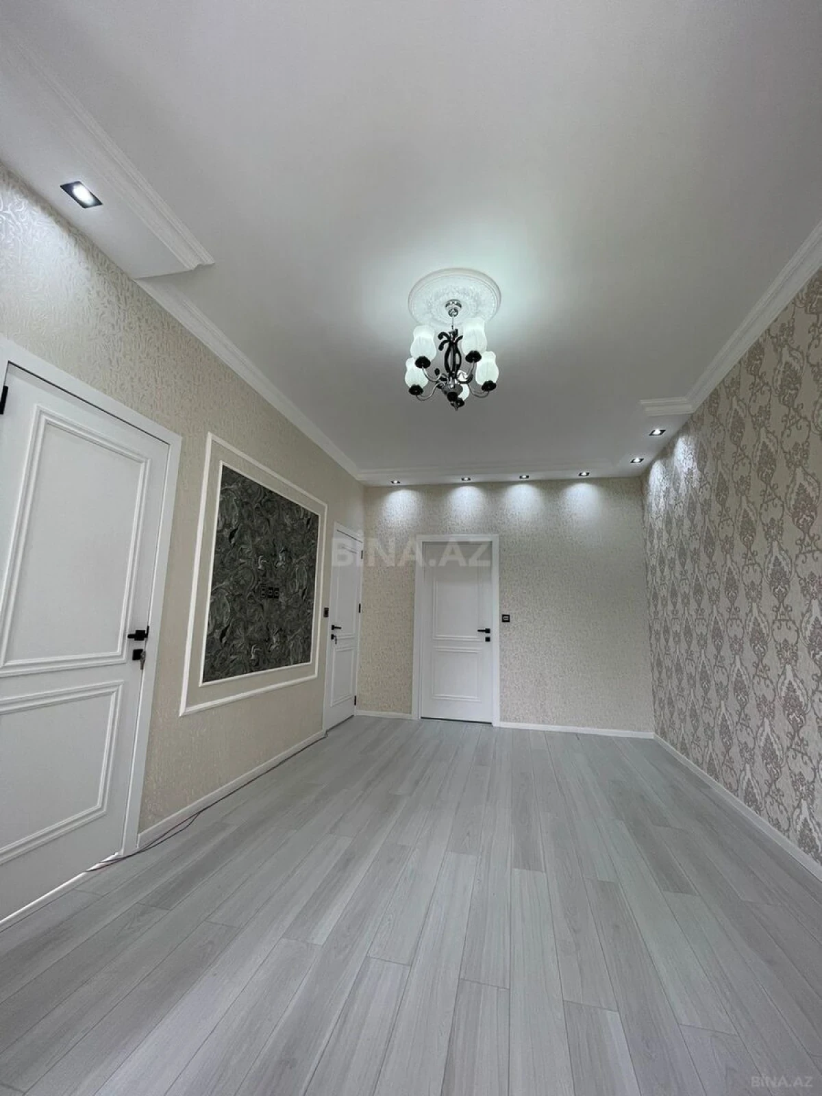 Satılır 2 otaqlı mənzil 65 m²