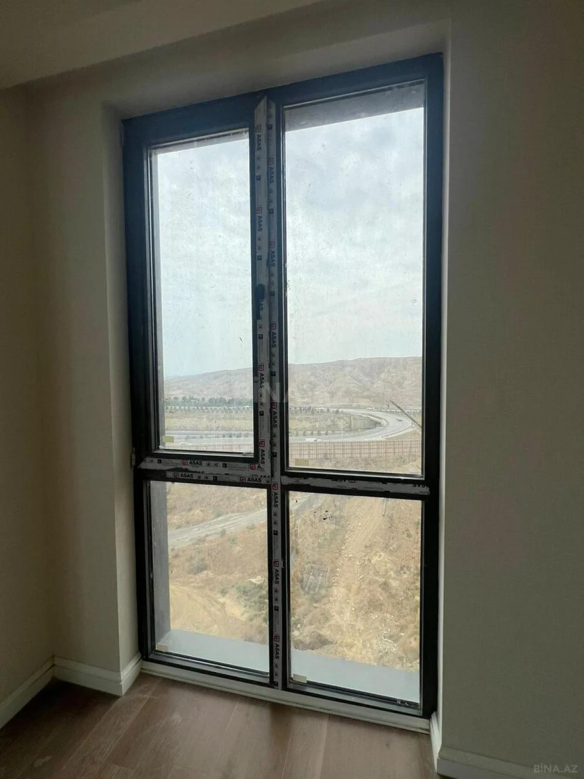 Satılır 3 otaqlı mənzil 86 m²
