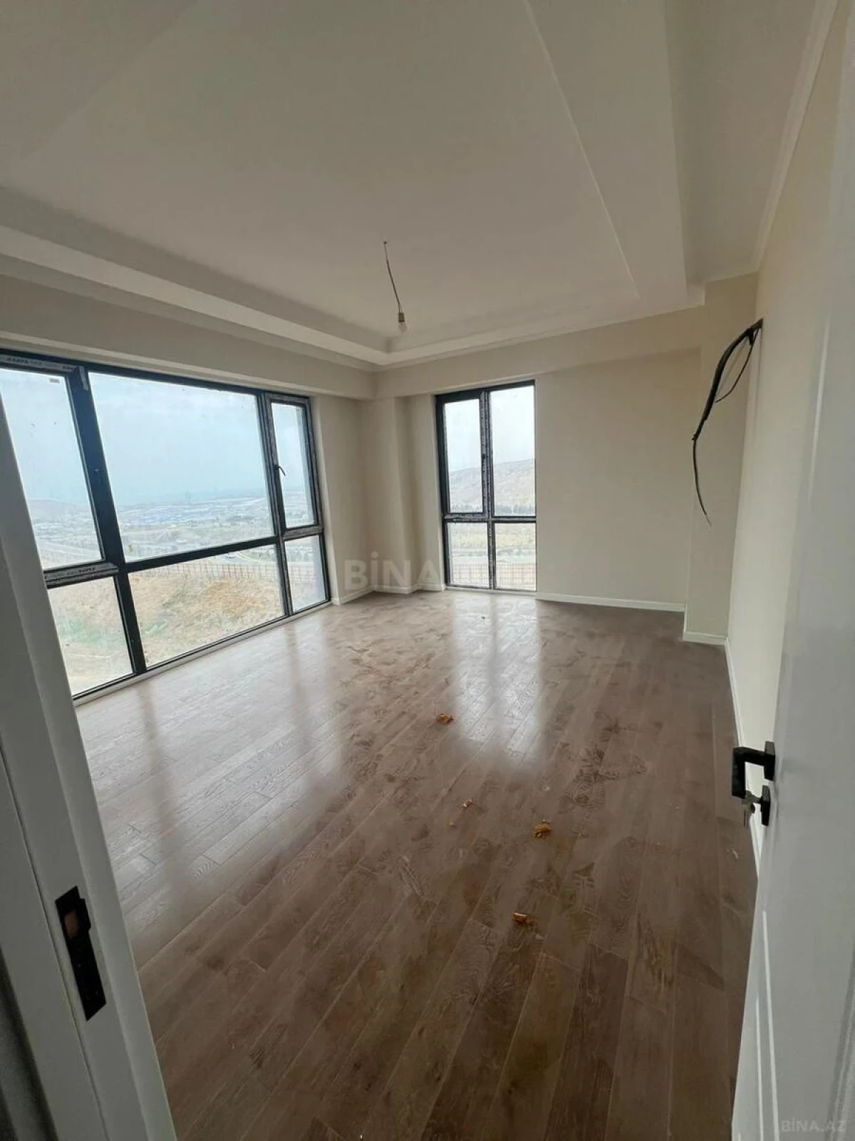 Satılır 3 otaqlı mənzil 86 m²