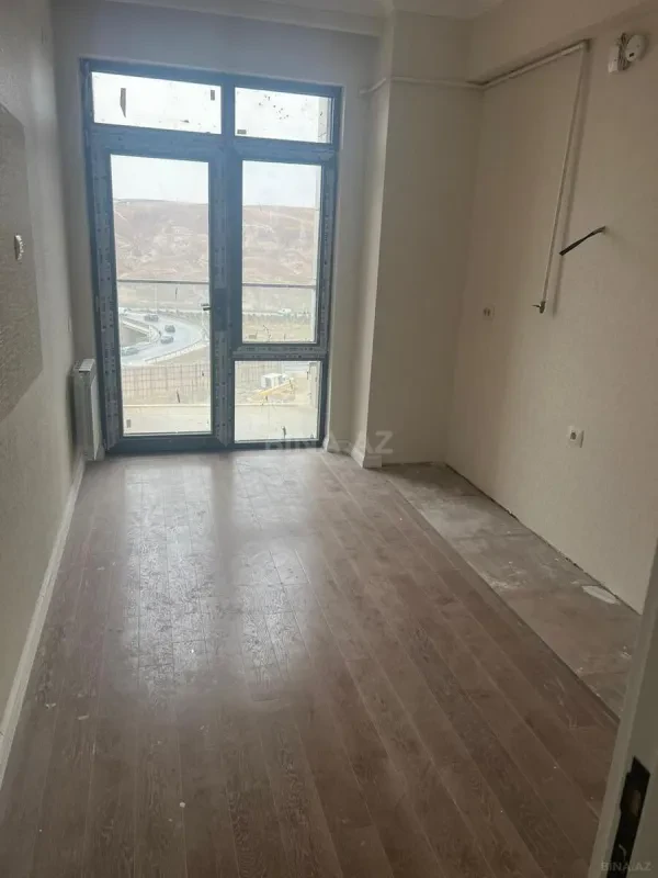Satılır 3 otaqlı mənzil 86 m²