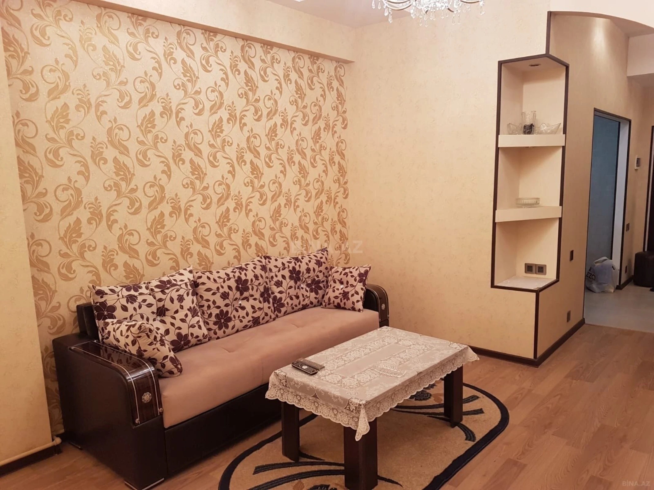 Kirayə verilir 2 otaqlı mənzil 80 m²