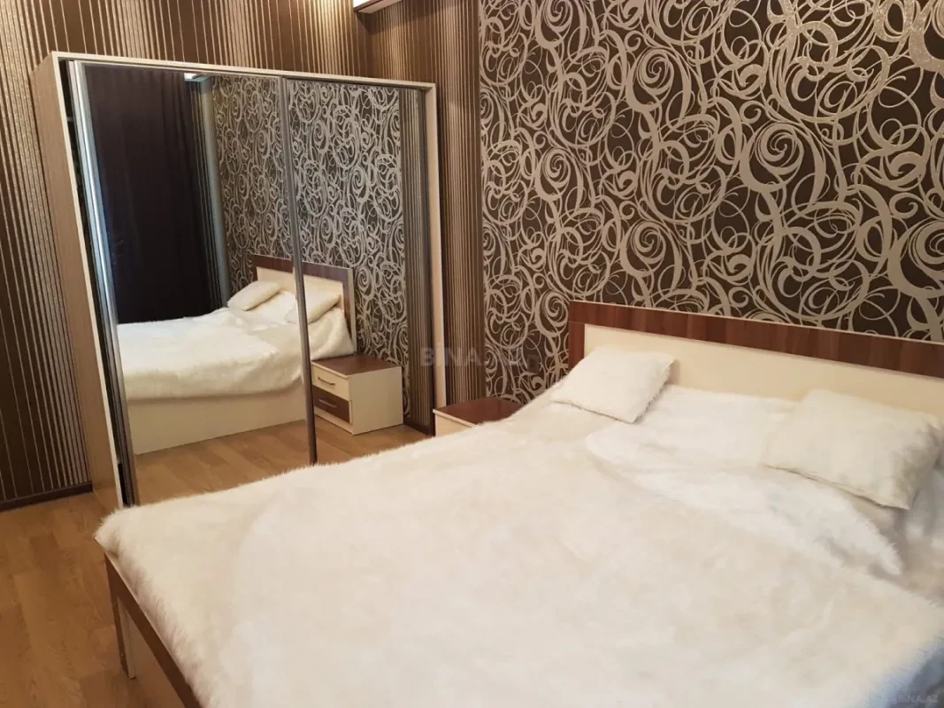 Kirayə verilir 2 otaqlı mənzil 80 m²