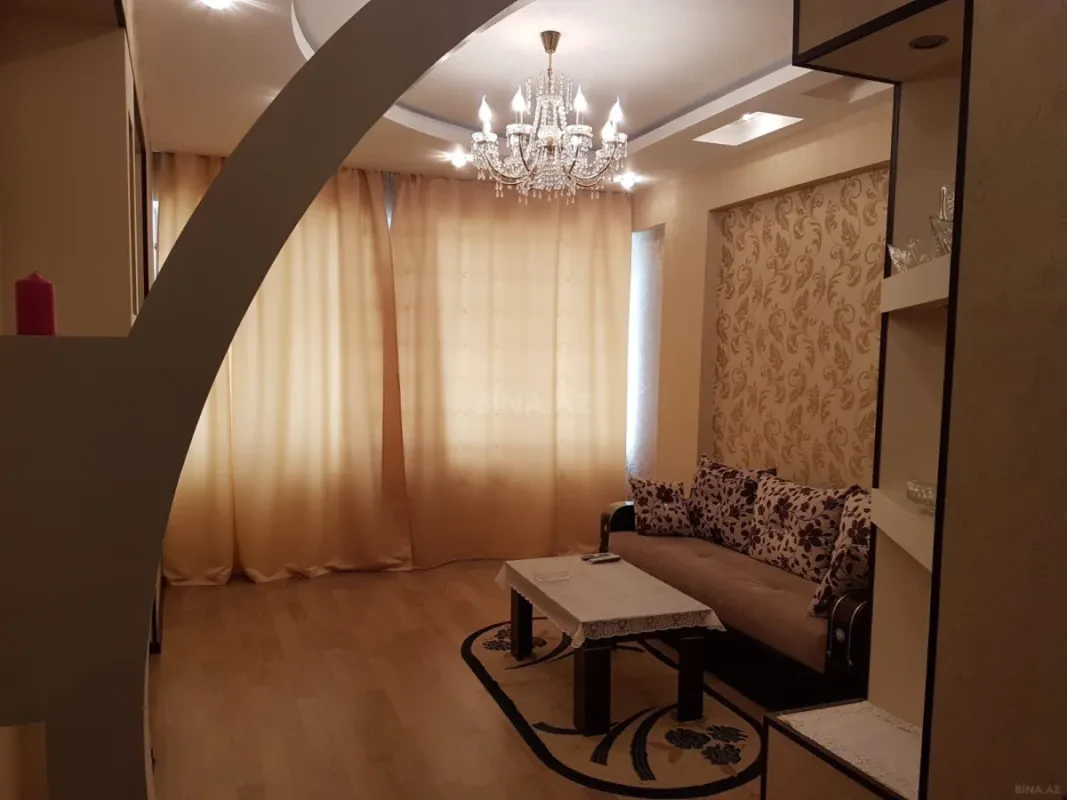 Kirayə verilir 2 otaqlı mənzil 80 m²
