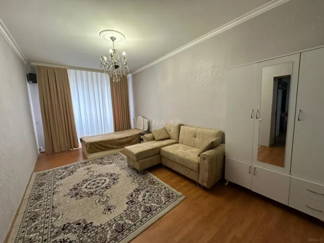 Kirayə verilir 4 otaqlı mənzil 87 m²