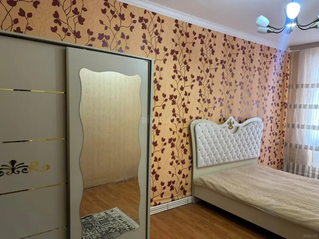 Kirayə verilir 4 otaqlı mənzil 87 m²