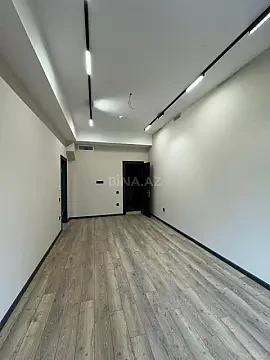 Satılır 5 otaqlı ofis 330 m²