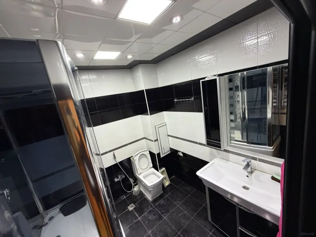 Kirayə verilir 3 otaqlı mənzil 127 m²