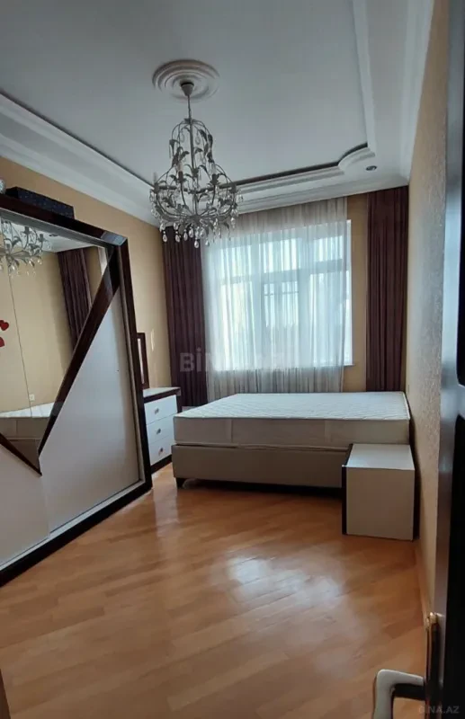 Kirayə verilir 2 otaqlı mənzil 65 m²
