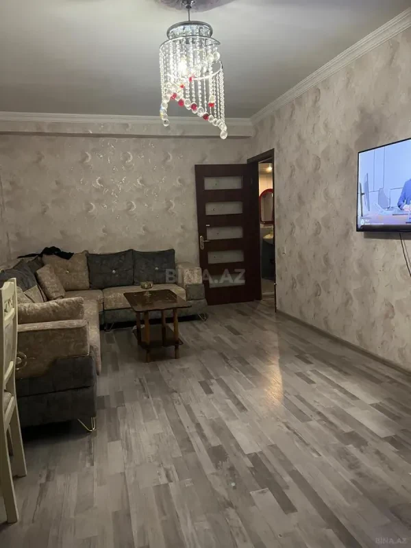Satılır 2 otaqlı mənzil 68 m²