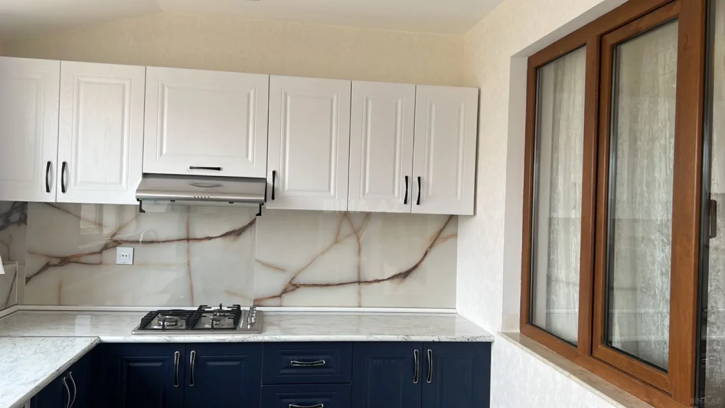 Kirayə verilir 3 otaqlı mənzil 110 m²