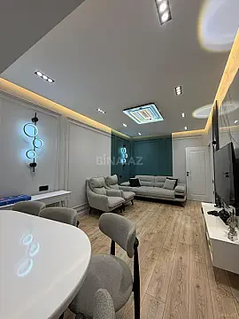 Satılır 5 otaqlı mənzil 120 m²