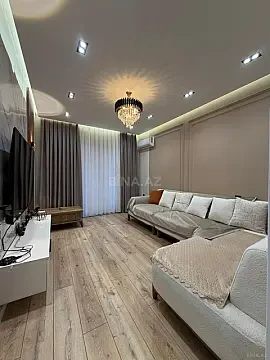 Satılır 5 otaqlı mənzil 120 m²
