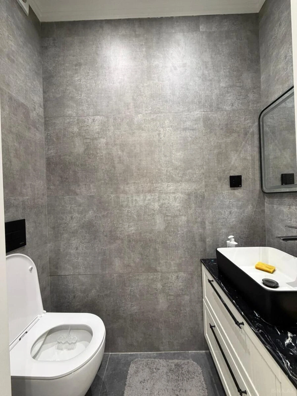 Satılır 5 otaqlı mənzil 120 m²