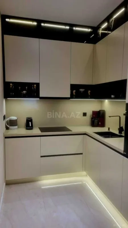 Kirayə verilir 2 otaqlı mənzil 86 m²