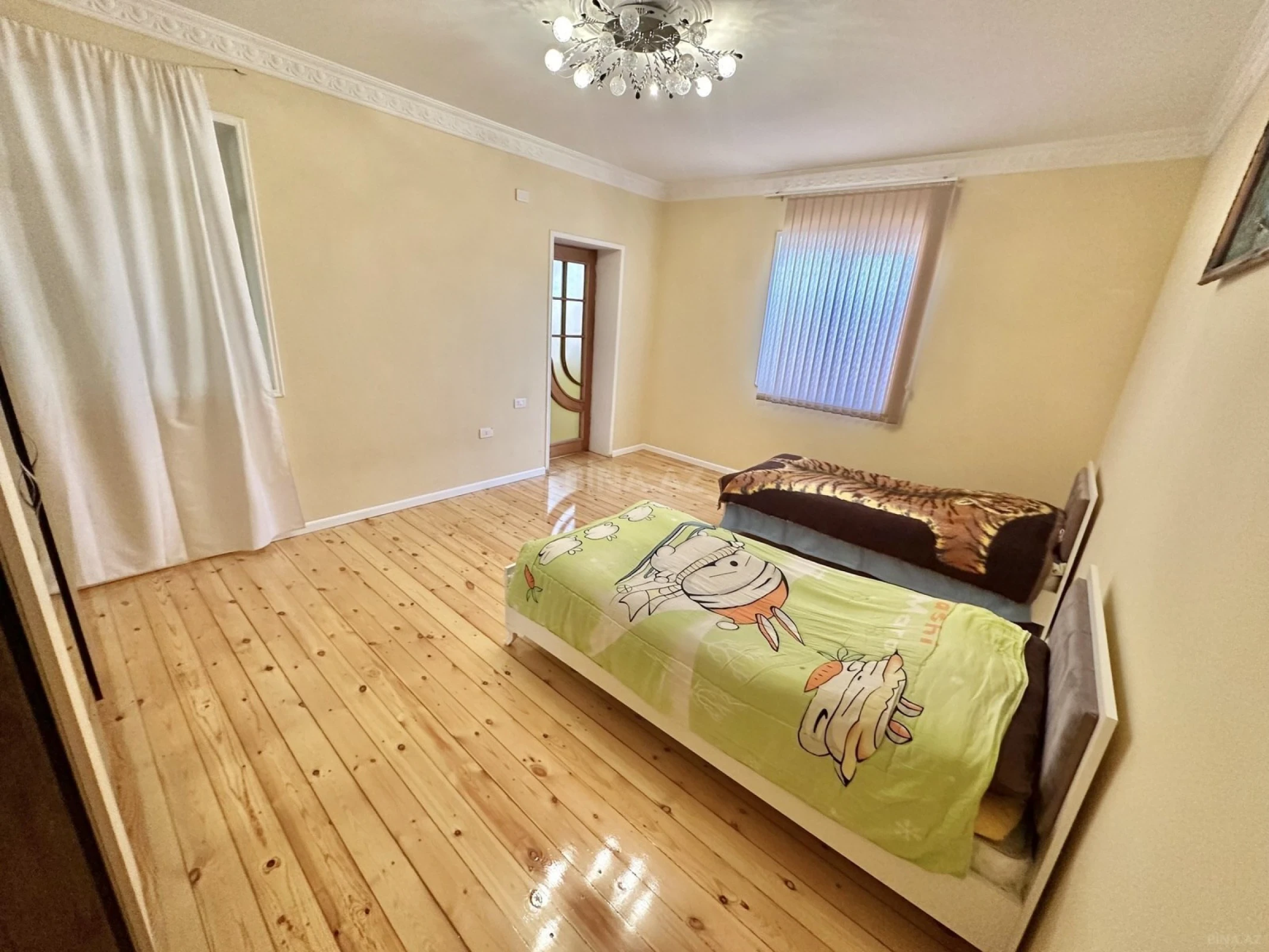 Kirayə verilir 5 otaqlı həyət evi 300 m²