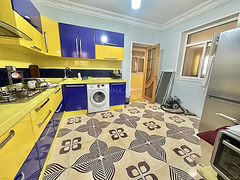 Kirayə verilir 5 otaqlı həyət evi 300 m²