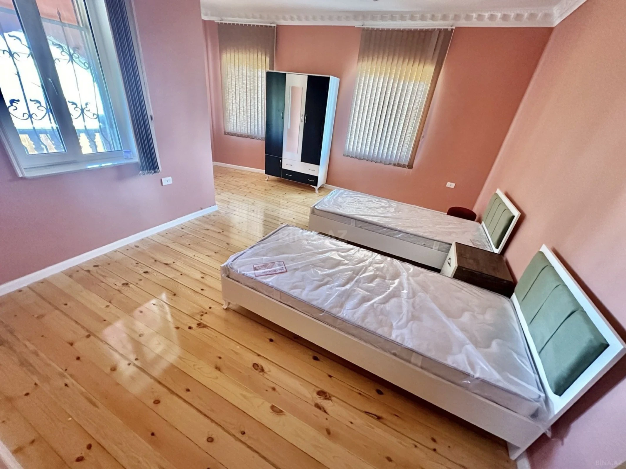 Kirayə verilir 5 otaqlı həyət evi 300 m²