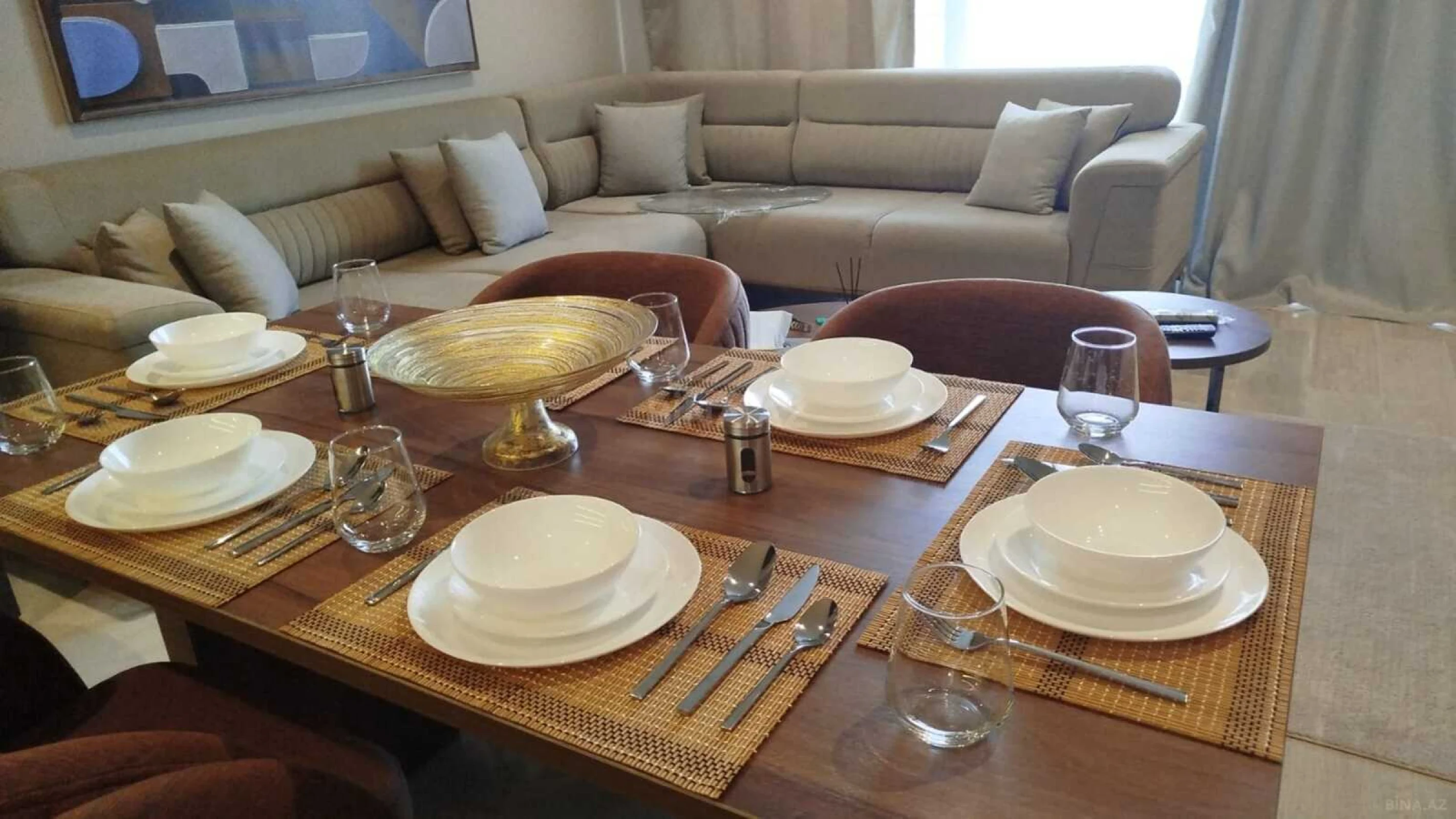 Kirayə verilir 3 otaqlı mənzil 140 m²