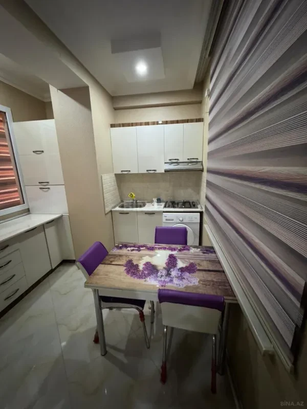 Kirayə verilir 2 otaqlı mənzil 62 m²