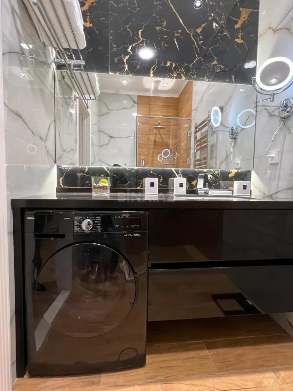 Kirayə verilir 2 otaqlı mənzil 85 m²