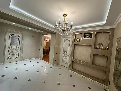 Kirayə verilir 3 otaqlı mənzil 136 m²