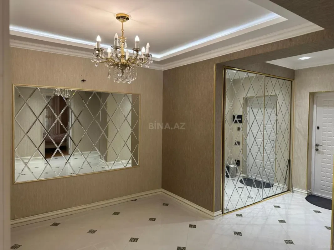 Kirayə verilir 3 otaqlı mənzil 136 m²