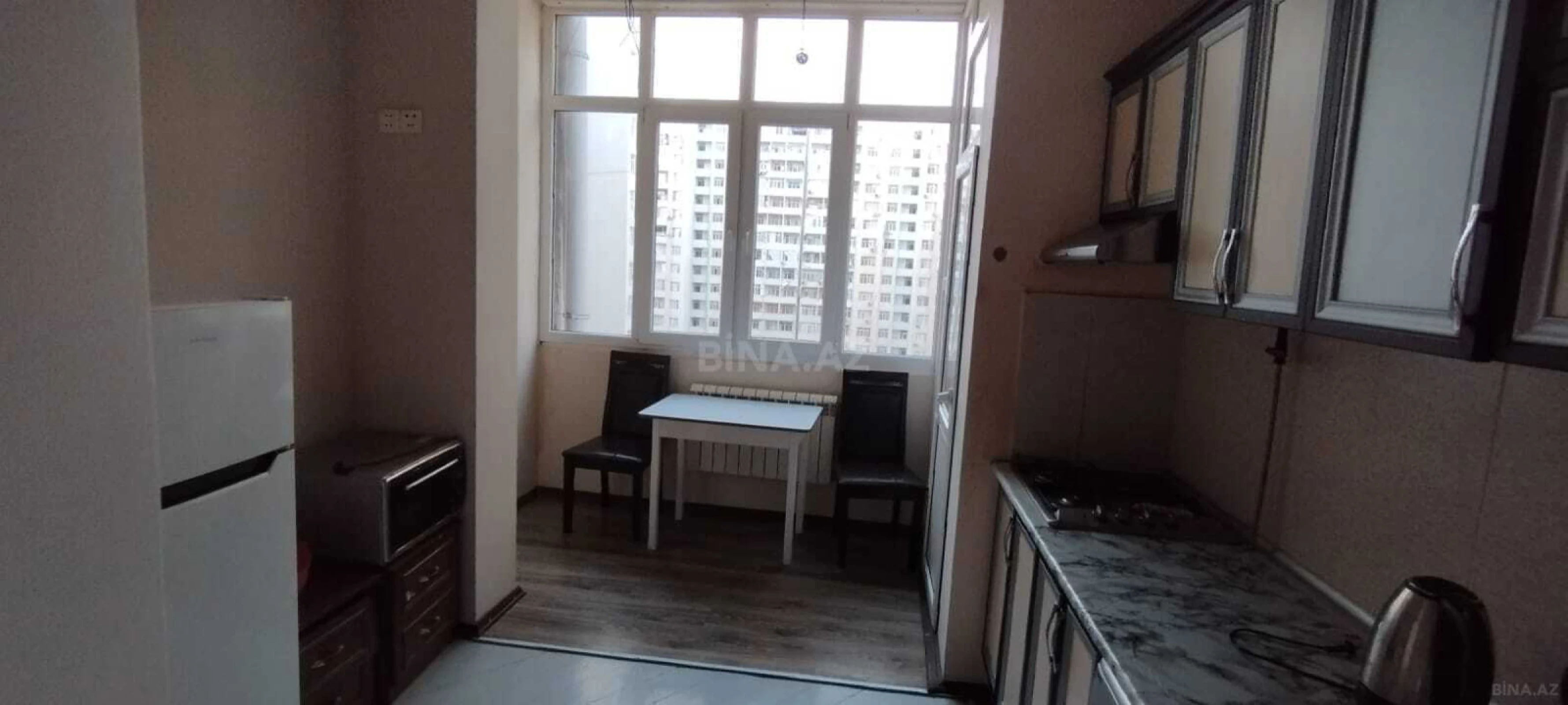 Kirayə verilir 2 otaqlı mənzil 75 m²