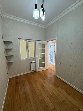 Kirayə verilir 2 otaqlı mənzil 70 m²