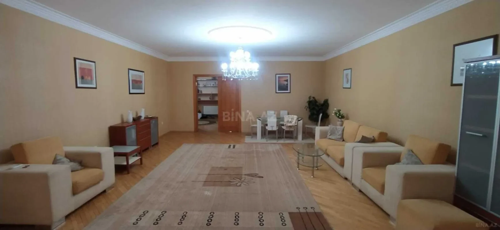 Kirayə verilir 3 otaqlı mənzil 150 m²