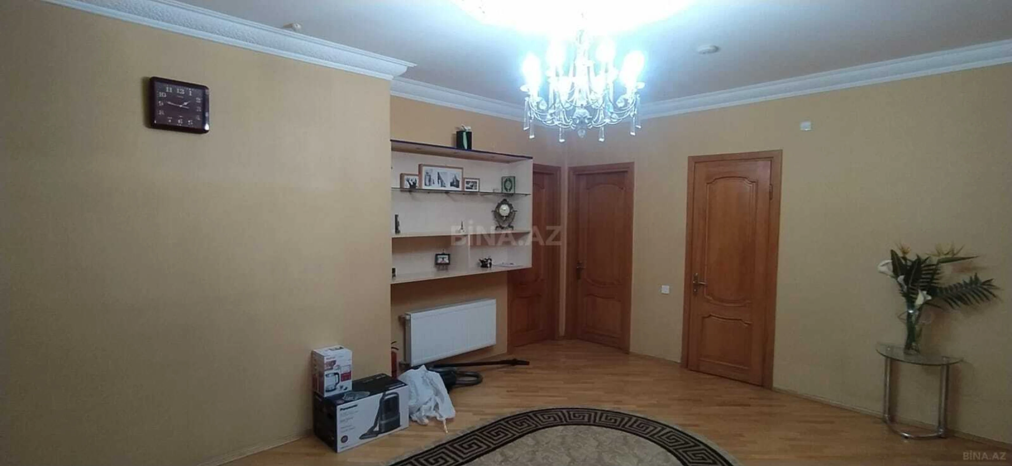 Kirayə verilir 3 otaqlı mənzil 150 m²